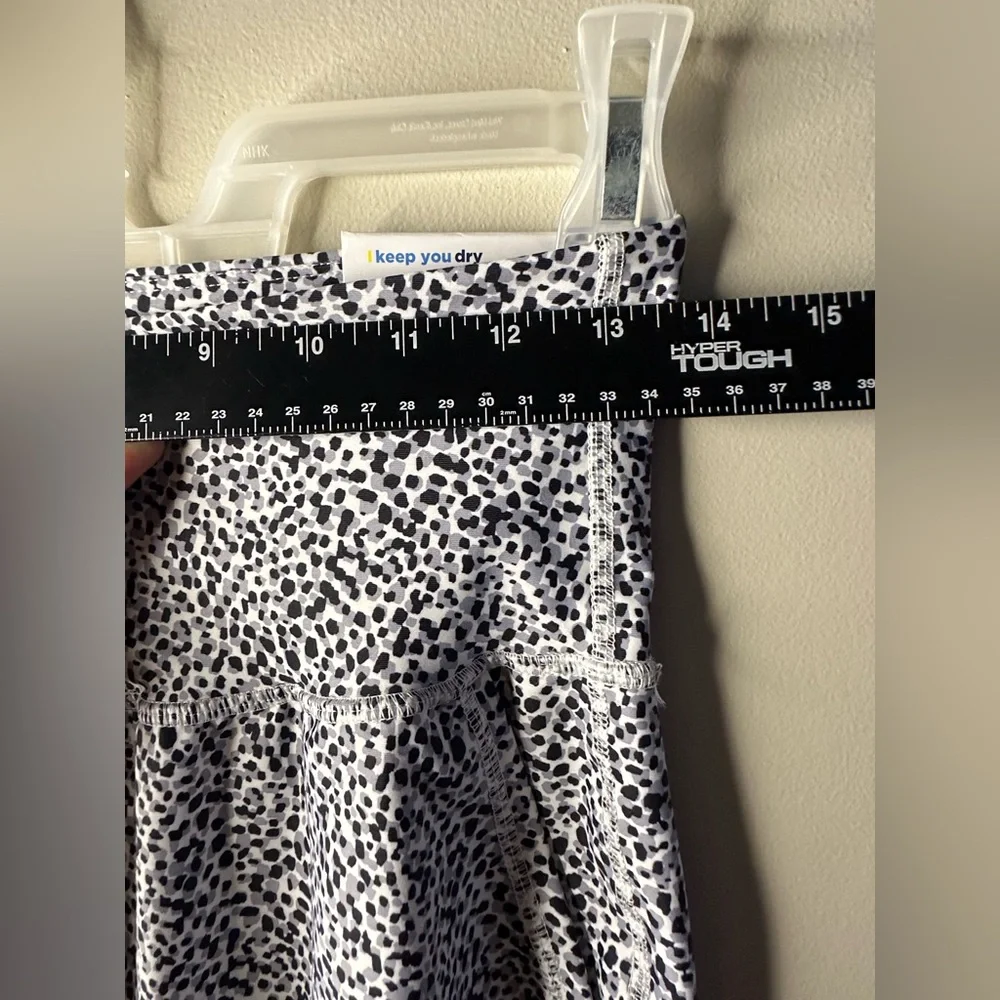 NWT Womens Old Navy High rise ankle jogger size medium powersoft